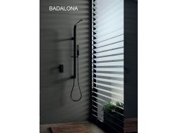 Indbygget brusebad, mat sort mixer og designknap - BADALONA SVART