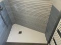 Douchebak op maat met uitsparingen en atypische vormen - ARCHITECT